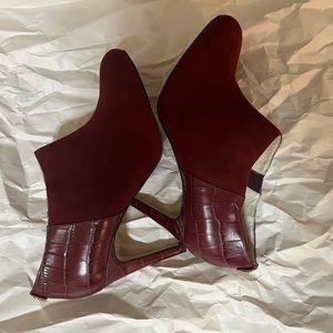 Michael Kors suede color merlot ankle boots size 7.5M